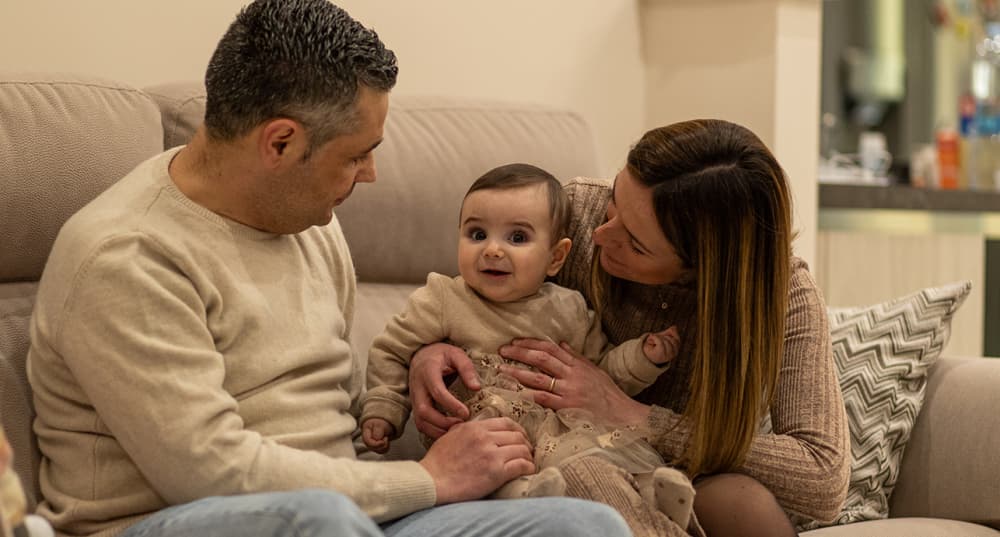 Margherita Colangelo, son mari et leur bébé à Stigliano