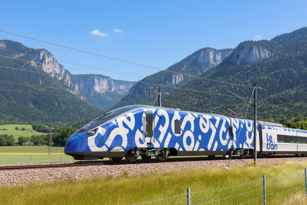 Le Train est également candidat aux deux appels d’offres lancés fin 2025 pour les lignes Paris Clermont-Ferrand (Pacle) et Paris Limoges Toulouse (Palito), avec une attribution prévue entre 2029 et 2030.