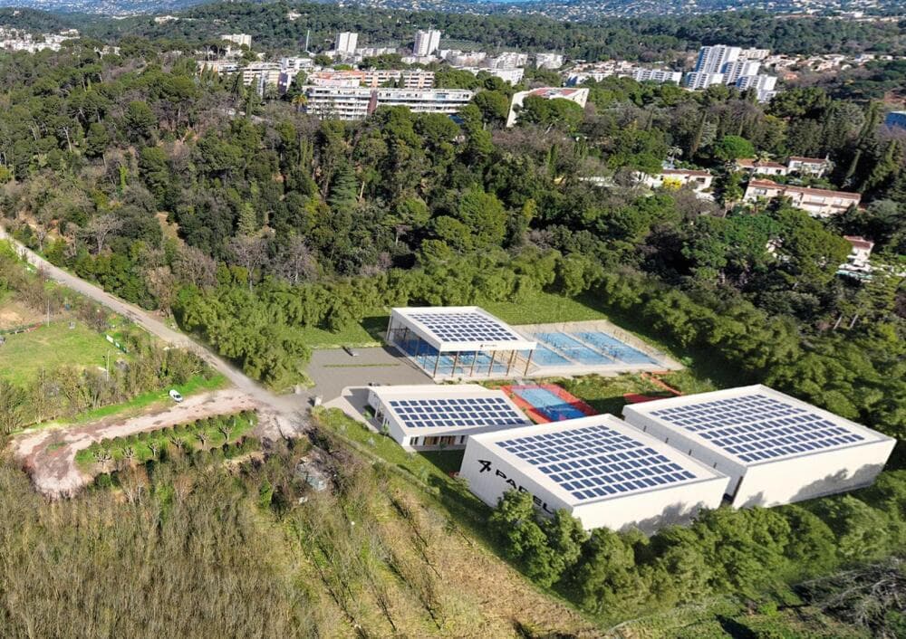 Le marché du padel devrait atteindre un chiffre d'affaires de 6 milliards d'euros cette année.