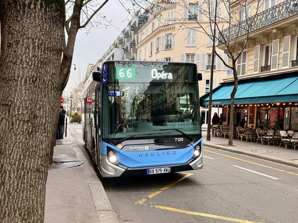 "Dans la capitale, la fréquentation des bus est en baisse de 15 à 20 %" affirme Valérie Pécresse.