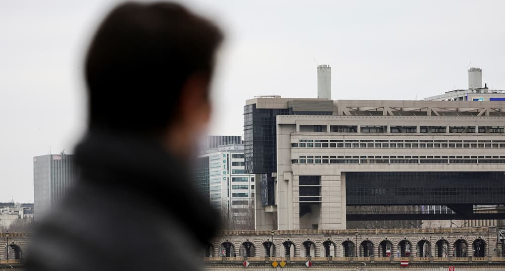 Pour contenir les effets du conflit au Moyen-Orient sur les finances publiques, Bercy envisage de geler le barème des allègements de charges patronales calculés en référence au salaire minimum.