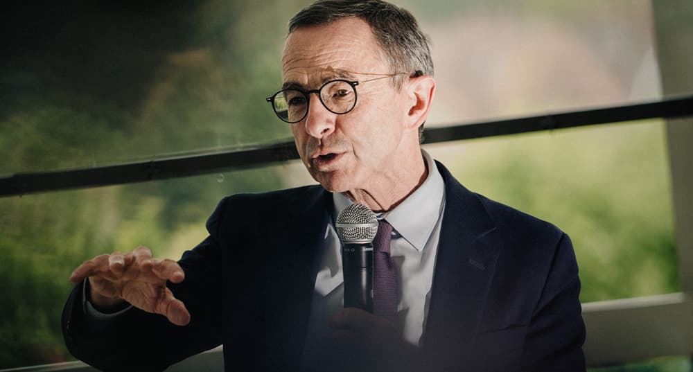 Bruno Retailleau, président du parti Les Républicains LR et candidat à l'élection présidentielle de 2027, lors d'une conférence de presse à Nogent-sur-Seine (Aube), le 7 mai 2026.