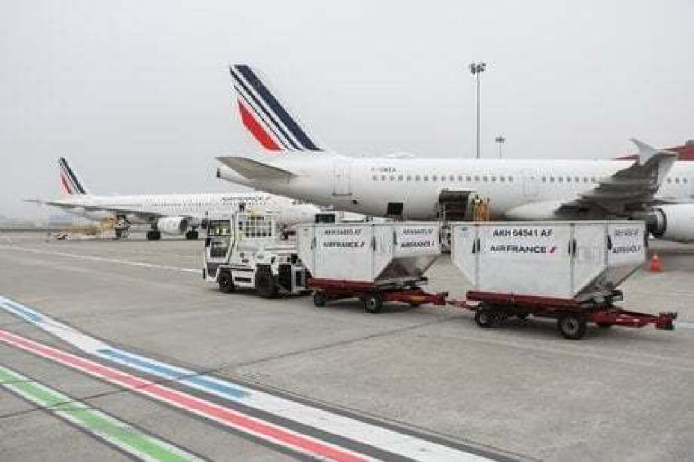 Tracteurs à bagages autonome. Photo d'illustration