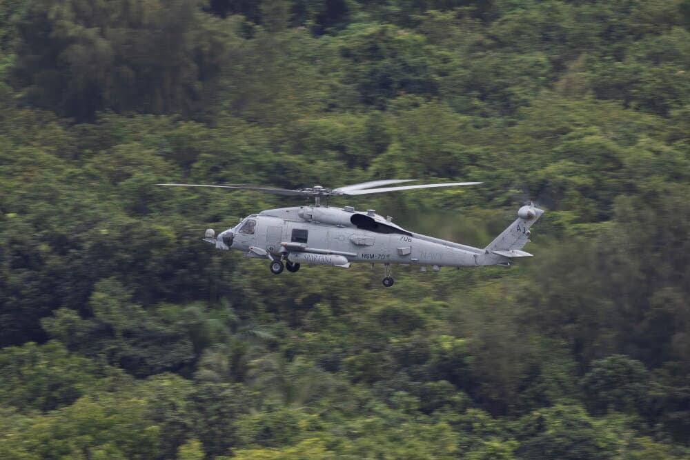 Un hélicoptère MH-60 de l'US Navy.