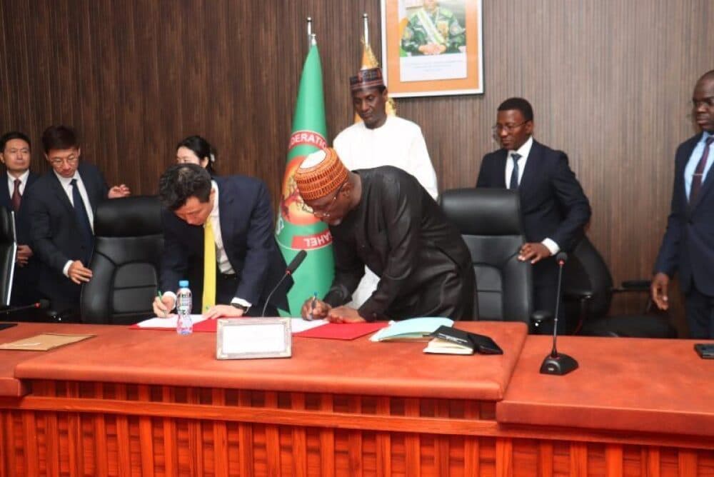 Les accords pétroliers signés le lundi 18 mai 2026 à Niamey redéfinissent le partenariat entre le Niger et les entreprises chinoises du secteur.
