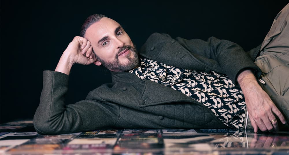Révélé par la « Nouvelle Star » en 2006, Christophe Willem se confie sur son septième album.