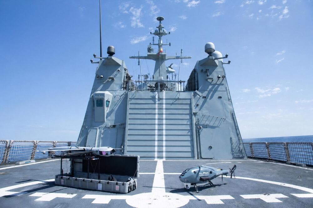 Exercice de vol tactique conjoint entre la Marine espagnole et Airbus Helicopters