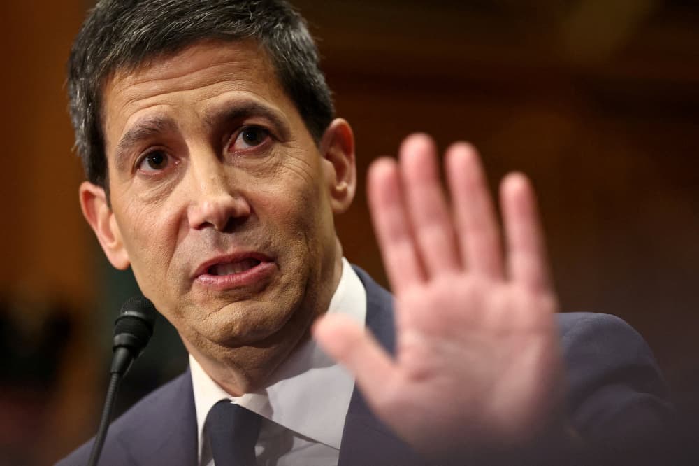 Kevin Warsh va prendre officiellement la tête de la Fed ce vendredi.