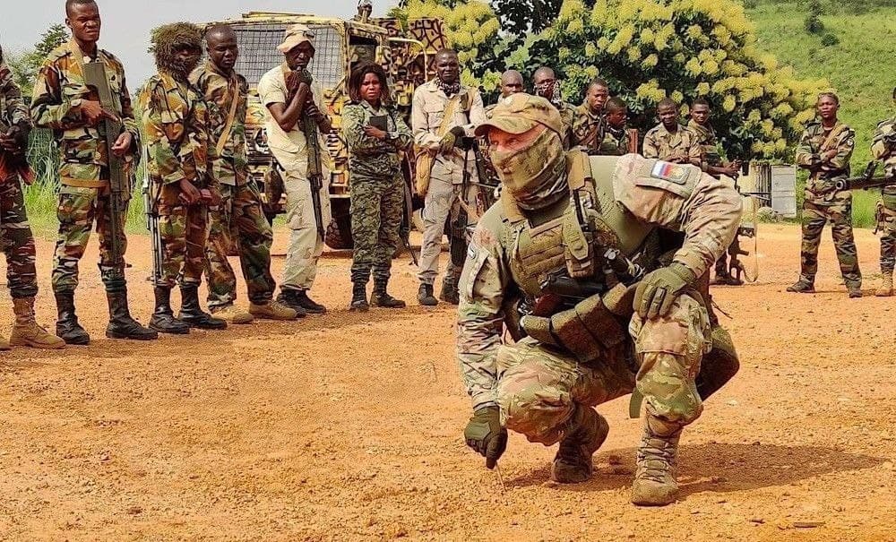La Russie a été le 1er fournisseur d’armes majeures à l'Afrique sur la période 2020-2024, pourvoyant 21% des importations africaines.