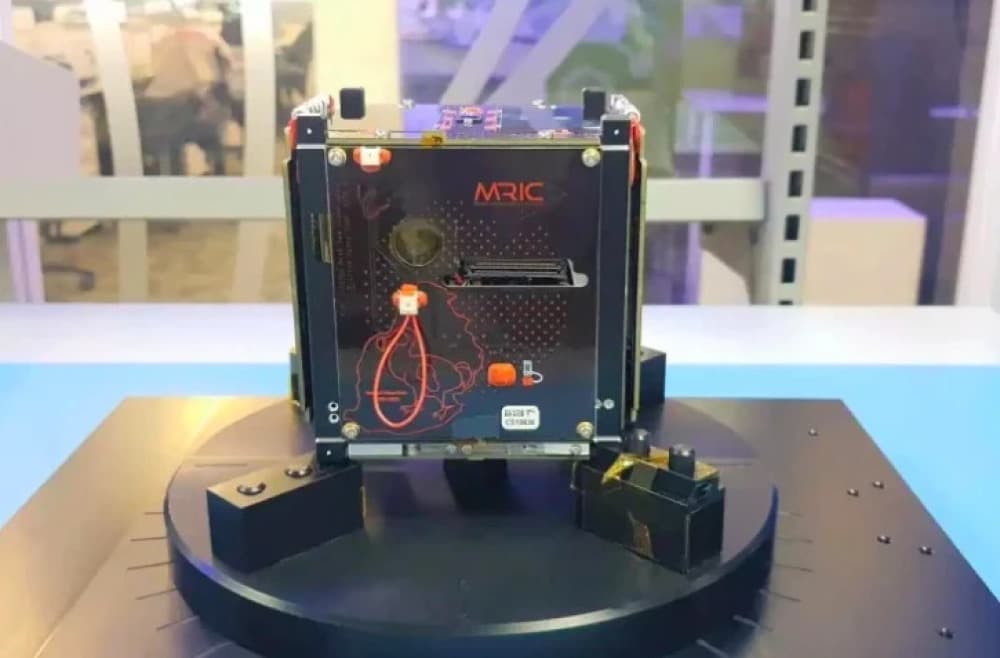 Mir-Sat 1