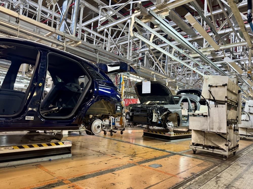 Un SUV électrique Peugeot devrait sortir de cette usine à compter de 2029.