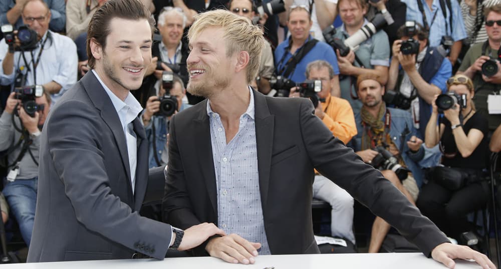 Gaspard Ulliel et Jérémie Renier posent lors du 67e Festival de Cannes, le 17 mai 2014.