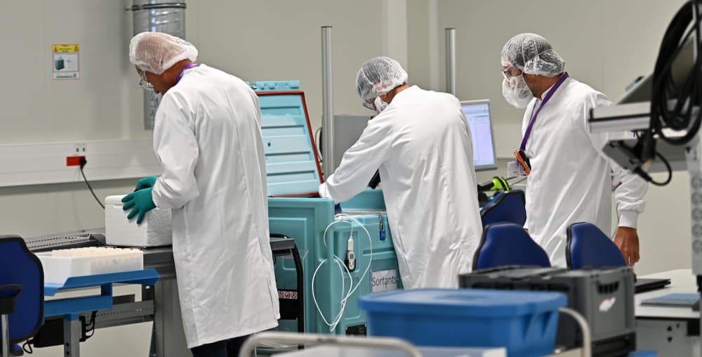 C’est à Montpellier que sont centralisées les activités de conditionnement et de distribution des lots destinés aux essais cliniques du groupe pharmaceutique Sanofi partout dans le monde, notamment les produits nécessitant d'être conservés à...