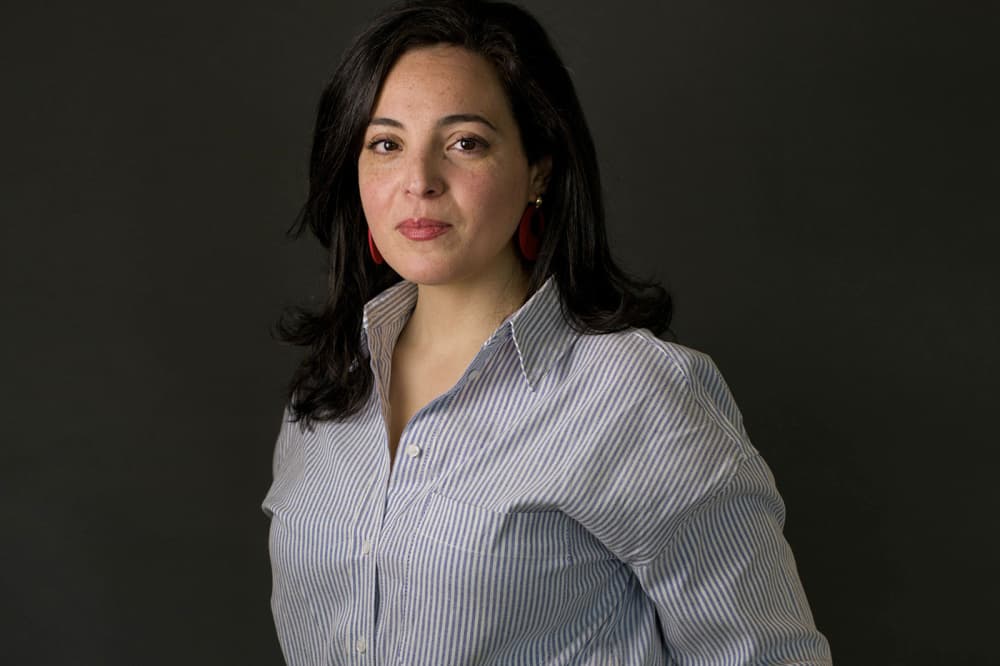 Alors que la moitié de la planète est appelée aux urnes en 2024, Asma Mhalla, docteur en études politiques et spécialiste des enjeux politiques liés à la technologie, analyse les bonnes pratiques pour se prémunir contre les fake news.
