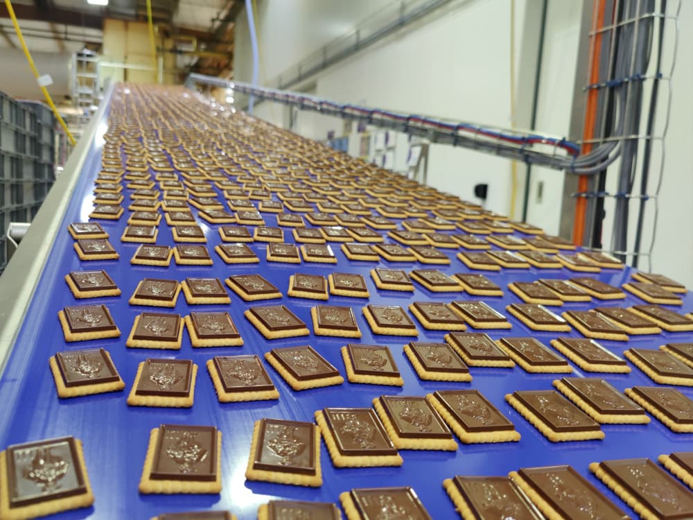 12 00 biscuits Petit Ecolier sortent chaque minute de l'usine LU de Cestas, filiale du groupe américain Mondelez
