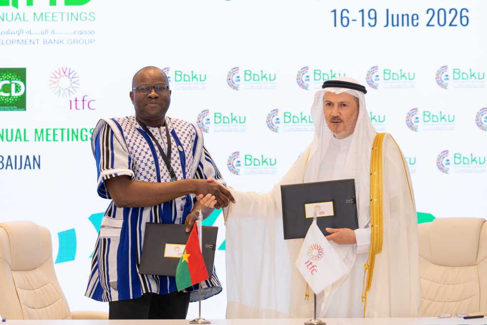Signature de l’accord cadre Burkina Faso–ITFC à Bakou.