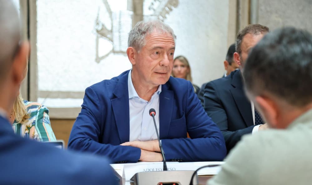 Adolfo Urso est le ministre italien en charge des Entreprises et du Made in Italy