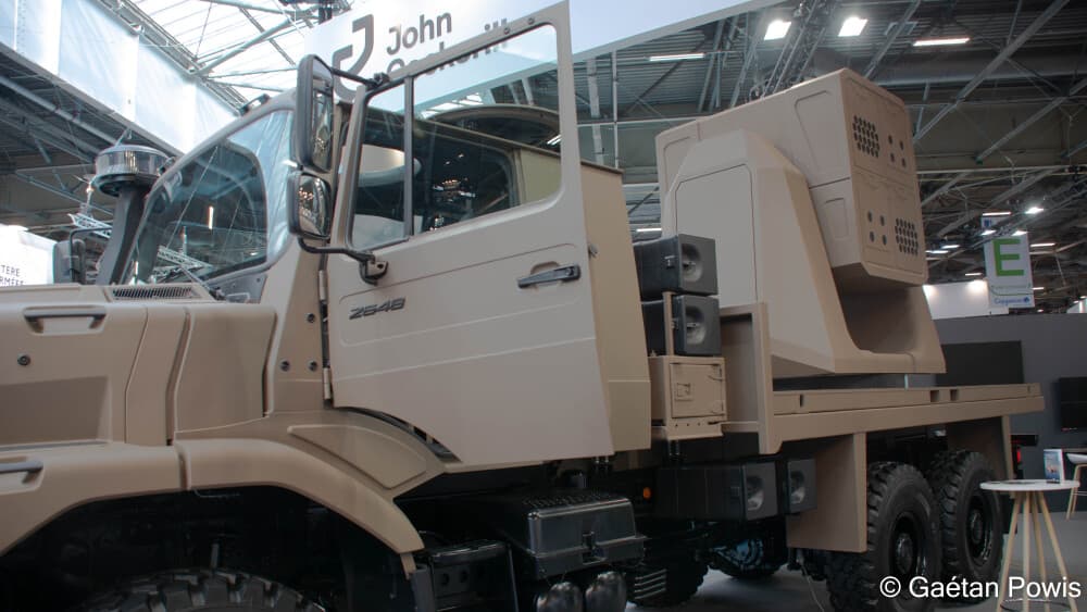 Système antiaérien terrestre Rampart (plateau déposable, chassis Zetros) durant Eurosatory 2026.