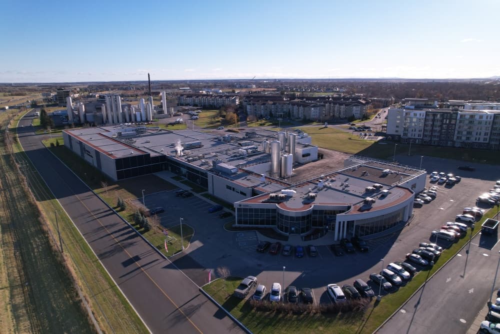 La division fromages de spécialité d’Agropur est dotée d'une usine à Saint-Hyacinthe au Canada.