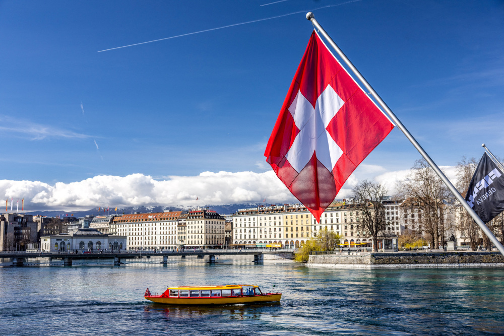 Population suisse limitée à 10 millions : pourquoi le projet anti-immigration inquiète le monde économique
