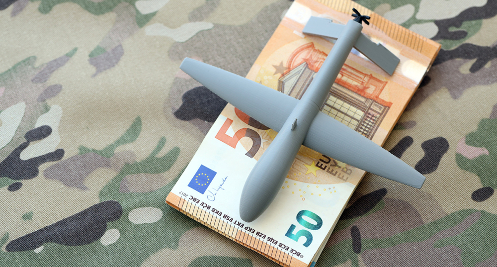 Plus de 46,6 milliards d'euros en un an : l'industrie financière mise à nouveau sur la défense