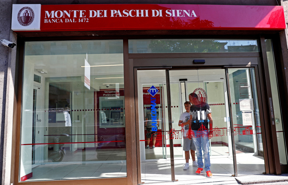 Banque: l'italien BPM propose une fusion à 50 milliards d'euros à Monte dei Paschi