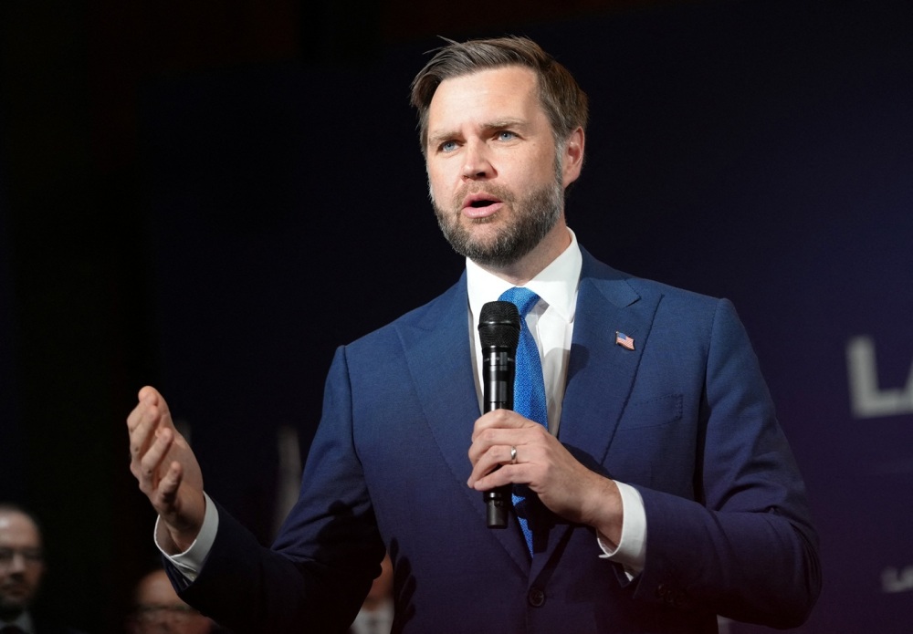 JD Vance veut ouvrir « une nouvelle page » avec l'Iran malgré de fortes tensions