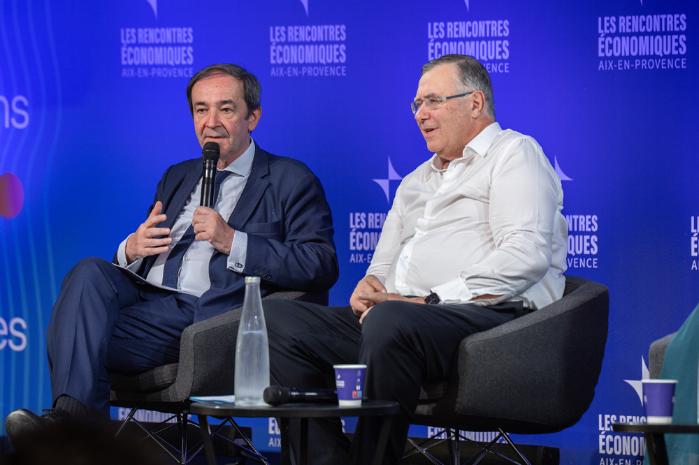 « Tout n'est pas parfait, mais nous croyons en la France » : Aux rencontres d'Aix, les patrons tentent la/«/positive attitude/»