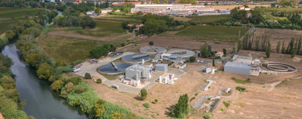 À Béziers, le laboratoire où Suez prépare l'eau recyclée du futur